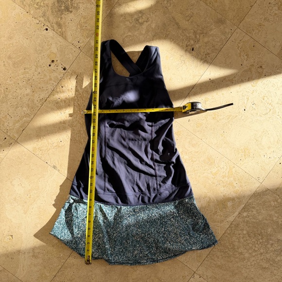 Lululemon Hot Hitter Dress Size 4 - Picture 6 of 9